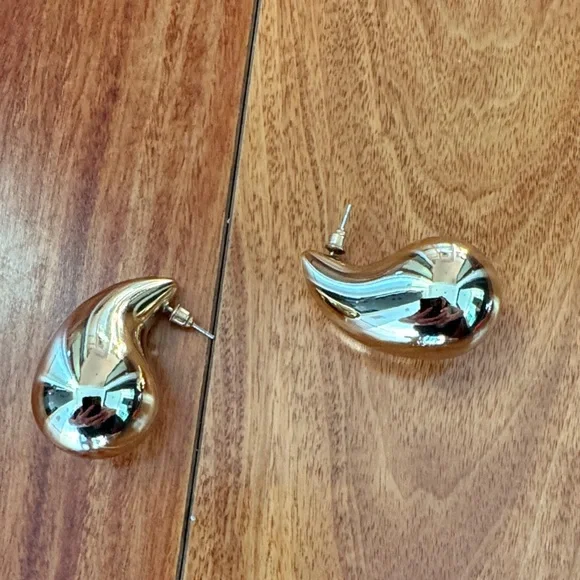 Teardrop Earrings Gold plated - Picture 2 of 5